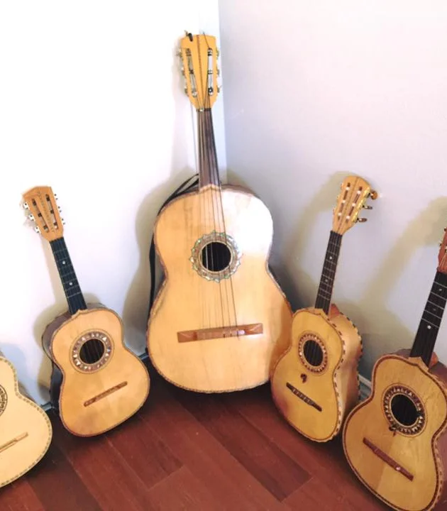 LA VIHUELA MEXICANA
