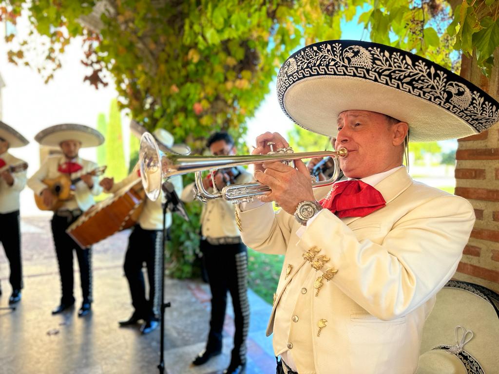 Mariachi Sol del Mediterráneo